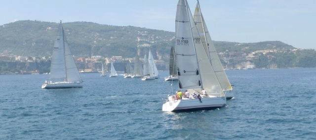 Towers Regatta in Naples Gulf